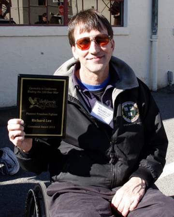 Richard Lee with his Pioneer Freedom Fighter award. 